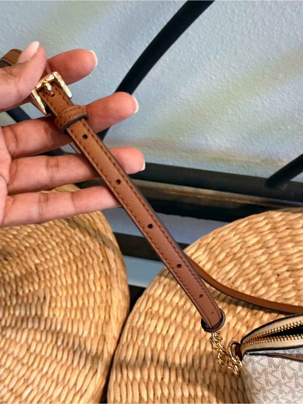 Michael Kors Cindy Dome Crossbody Vanilla Signature Logo Bag